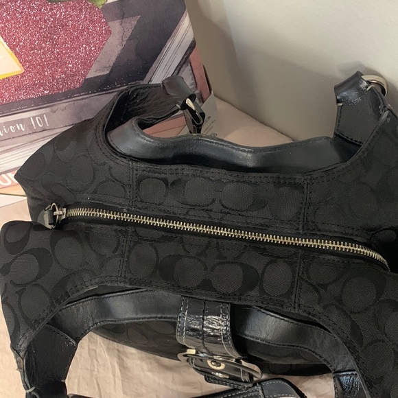 EUC Coach Hobo Shoulder Bag - Picture 4 of 16